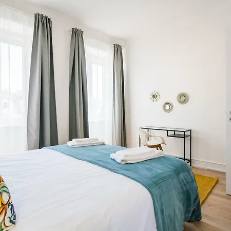 Shortstayflat - New & Spacious Iii Apartman